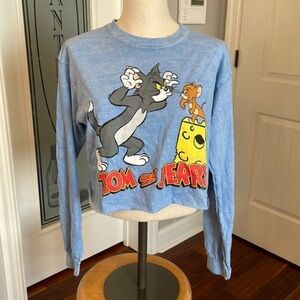 FREE w/purchase Tom and Jerry long sleeve cut off crop top graphic t shirt